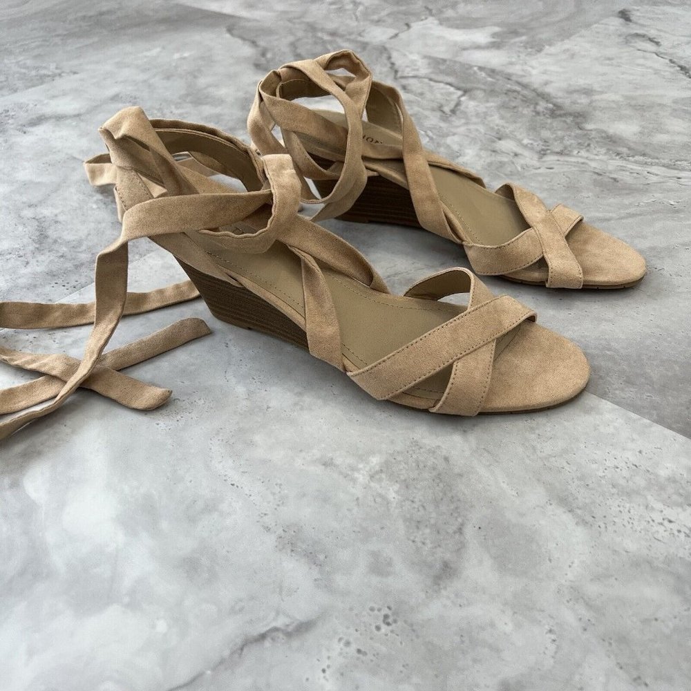 Reaction Kenneth Cole Women's DRIVE AWAY Tan Heels Size 8.5 Ankle Lace